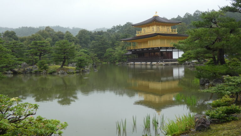 PABELLON DORADO Y OSAKA. Dia 6.