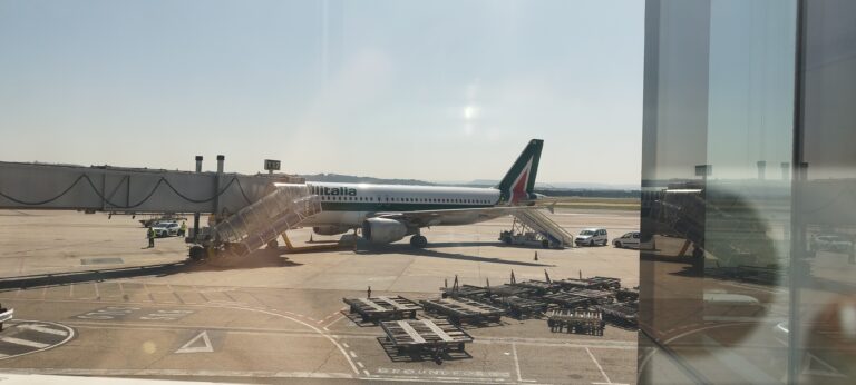 PRIMER DIA EN JAPON: AEROPUERTO, VUELO Y LLEGADA A KIOTO. Día 1.