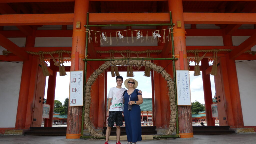 Chinowa en el santuario Heian