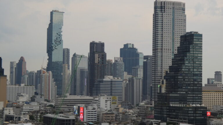 UN SABADO PASADO POR AGUA….¡Y COMPRAS! CHATUCHACK, ICON SIAM Y PATPONG. DIA 4