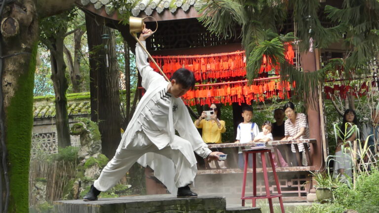 DESCUBRIENDO EL ENCANTO DE CHENGDÚ. DIA 6.